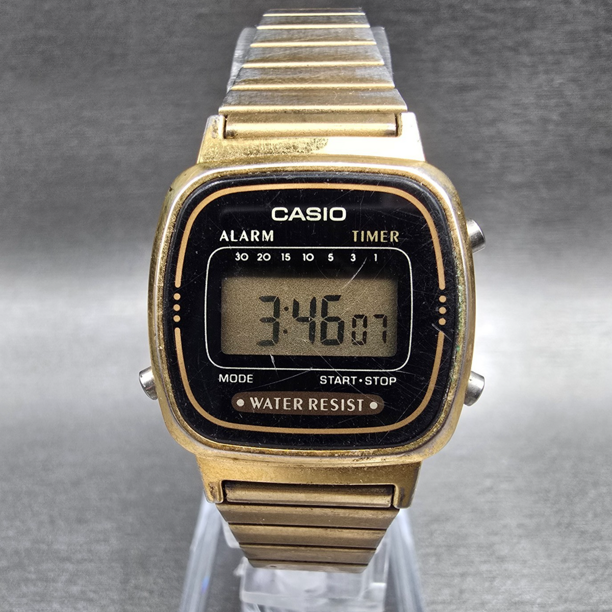 Casio LA670W Digital Watch Women 24mm Black Dial Gold Tone Chrono Alarm New Batt0