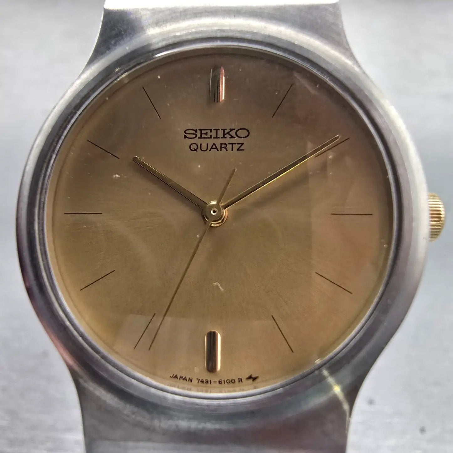 Seiko Watch Women 28mm Champagne Dial Silver Tone Round 7431-6090 New Battery1