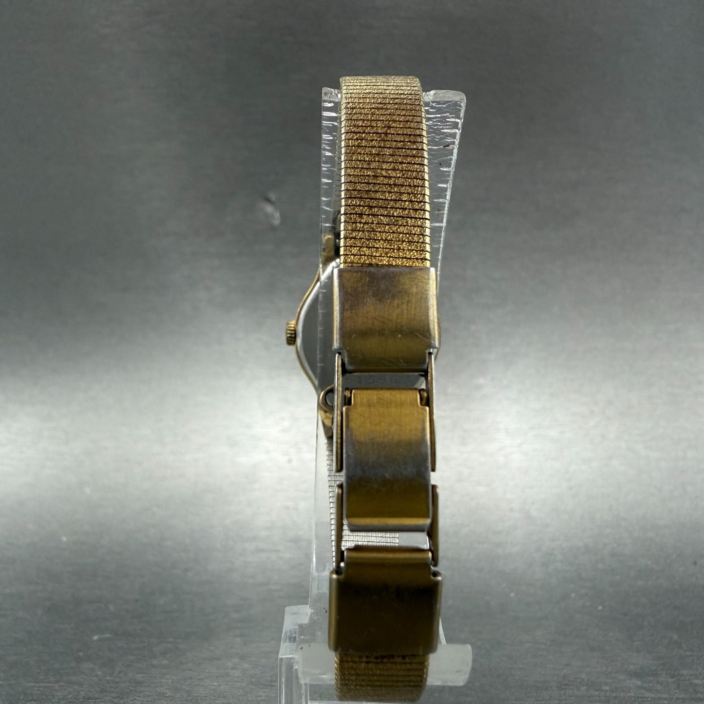 Seiko Watch Women 20mm Black Dial Gold Tone Round 8Y21-0020 New Battery Vintage7