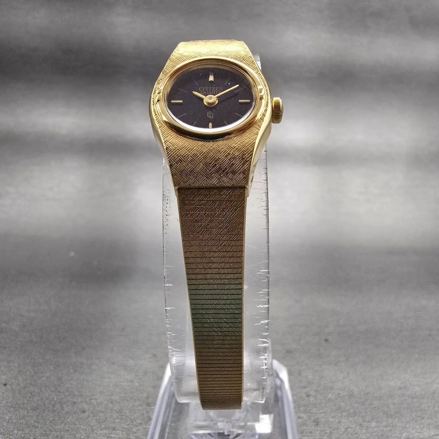 Citizen CQ Watch Women 17mm  Brown Dial Gold Tone Oval 3220 Vintage New Battery5