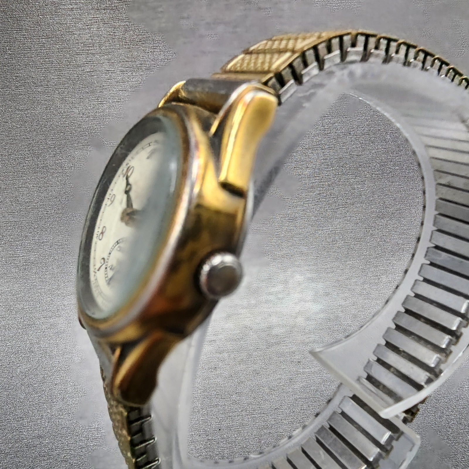 Seiko Alba Watch Women 23mm White Dial Gold Tone Round V8020020 New Battery2