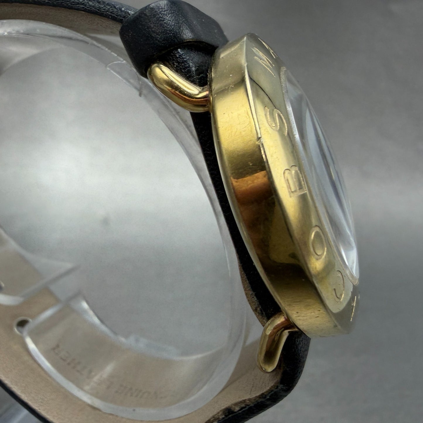 Marc Jacobs Amy Watch Women 36mm Black Dial Gold Tone Round MBM1154 New battery3