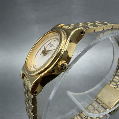 Seiko Watch Women 17mm White Dial Gold Tone Oval V4015109 New Battery VTG BAC2