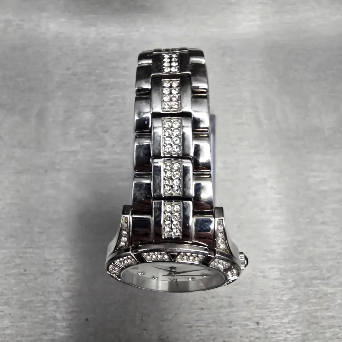 Bulova Watch Women 30mm MOP Dial Silver Tone Crystals Round 96L116 New Battery4