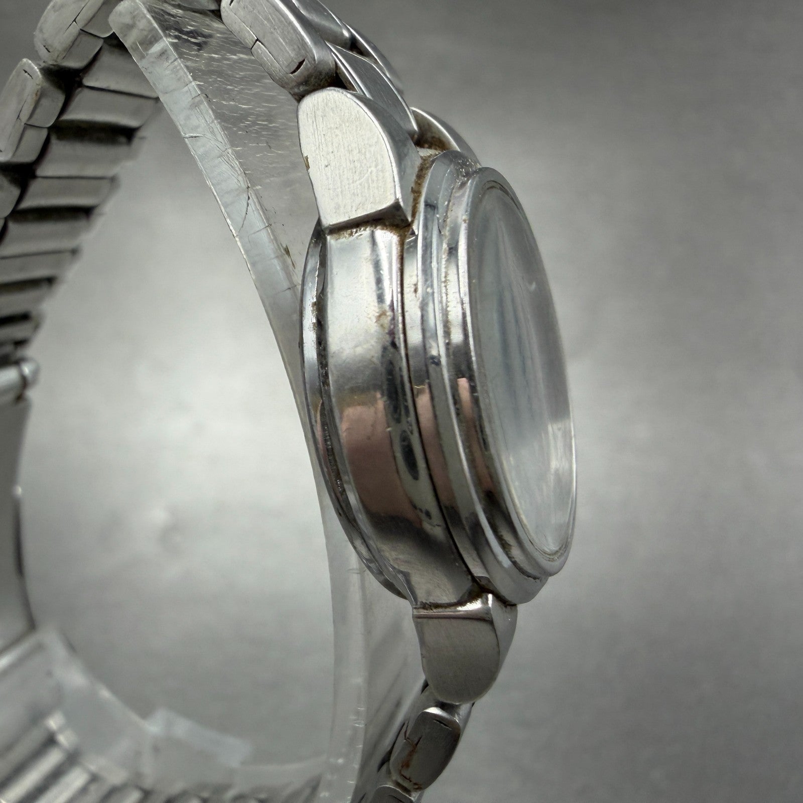 Citizen Eco-Drive Watch Women 25mm Black Dial Silver Tone Date Round Runs3