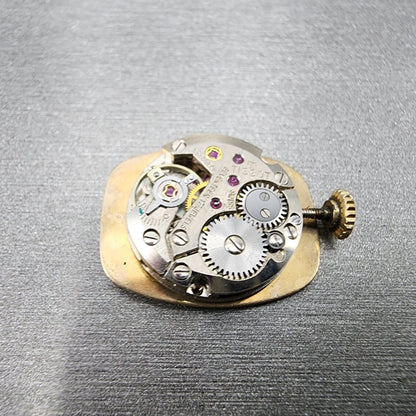 Vintage Tissot 709-1 Stylist Watch Movement Manual Wind 17 Jewel 2 Hand W/Dial