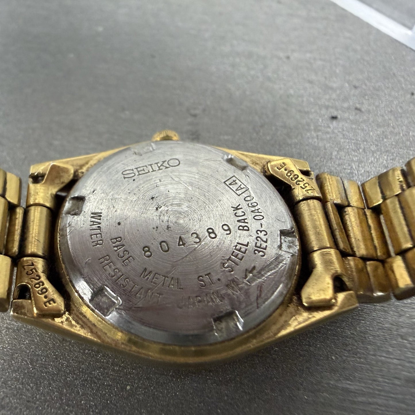 Seiko SQ Watch Women 24mm Gold Dial Gold Tone Daydate Round 3E23-0A60 NewBatt HG10