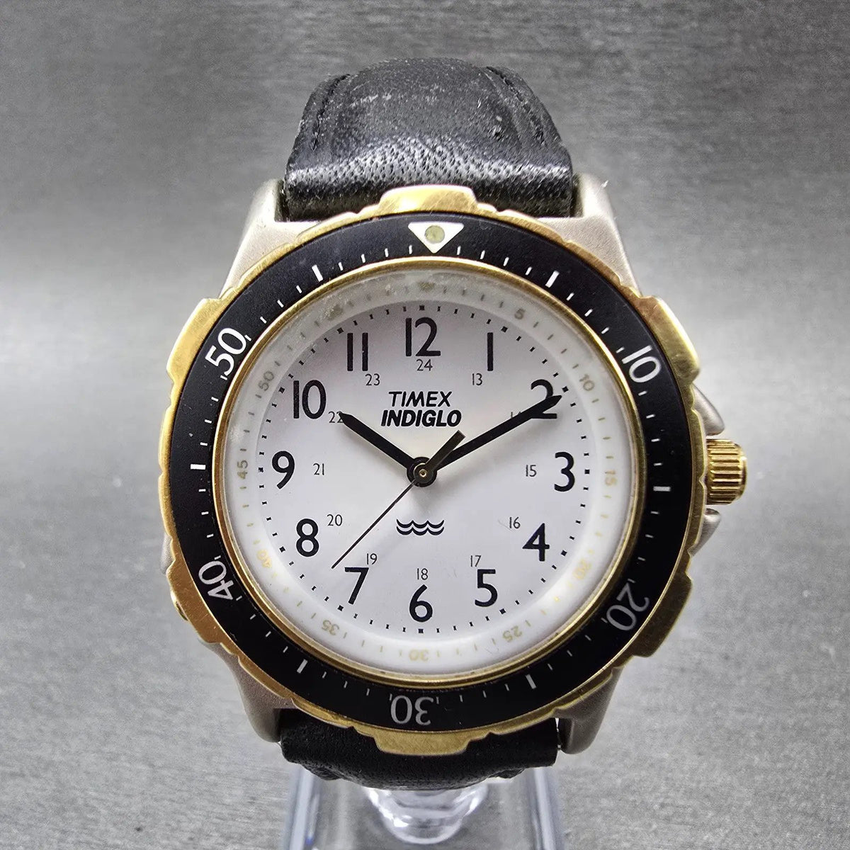 Timex Indiglo Dive Watch Men 37mm White Dial Two Tone Round READ!!!! New Battery0