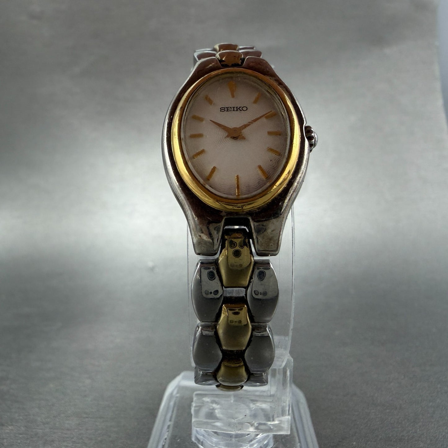 Seiko Watch Women 20mm White Dial Two Tone Oval 1n00-6F80 New Battery Vintage 4F5