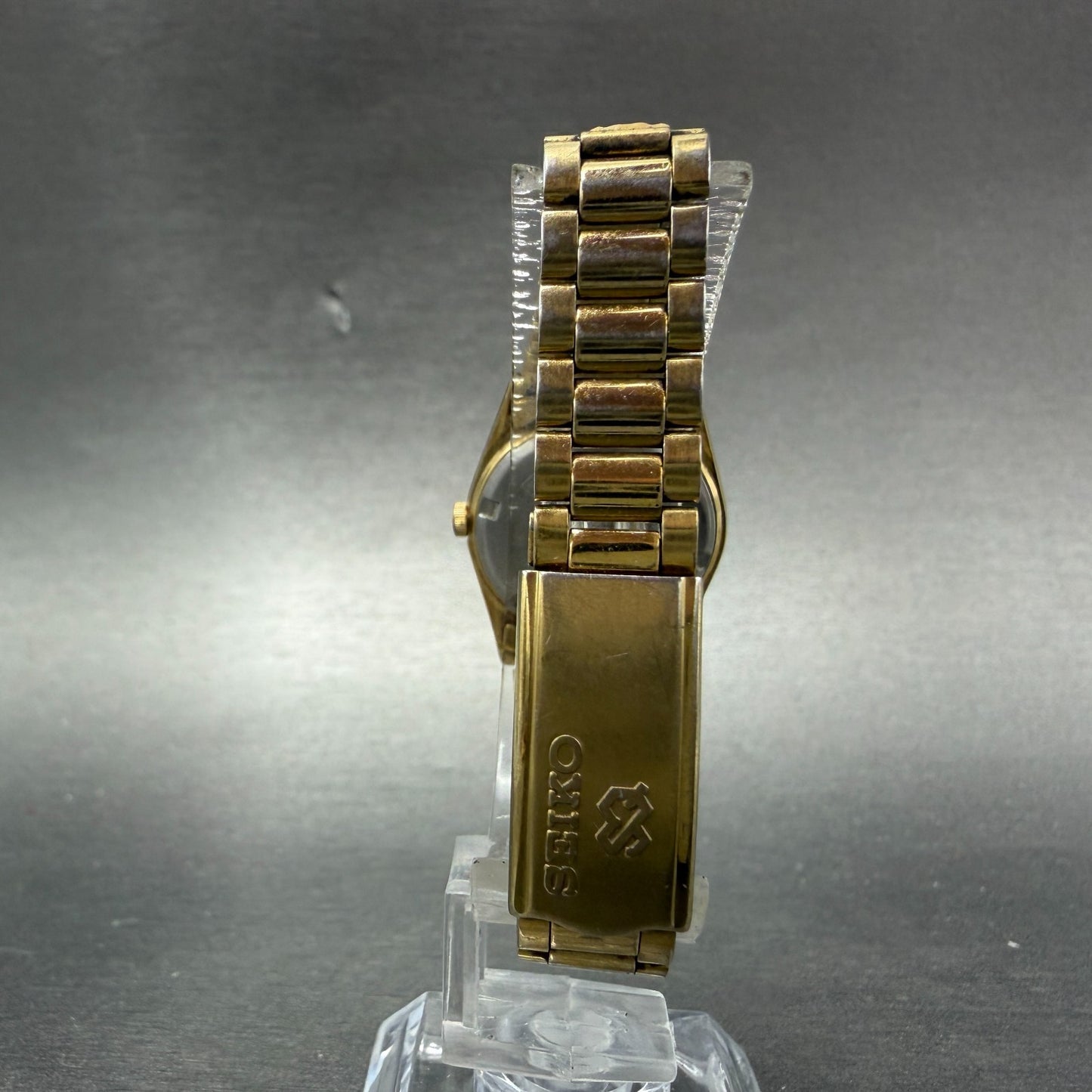 Seiko SQ Watch Women 24mm Champagne Dial Gold Tone Daydate 3e23-0a69 New Batt GJ7