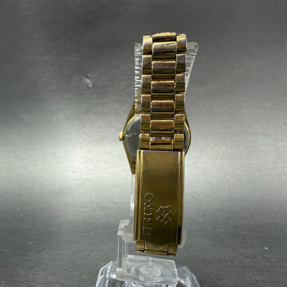 Seiko SQ Watch Women 24mm Champagne Dial Gold Tone Daydate 3e23-0a69 New Batt GJ7