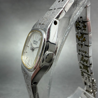Seiko Watch Women 17mm Silver Dial Silver Tone Oval 7321-5399 New Battery TG62