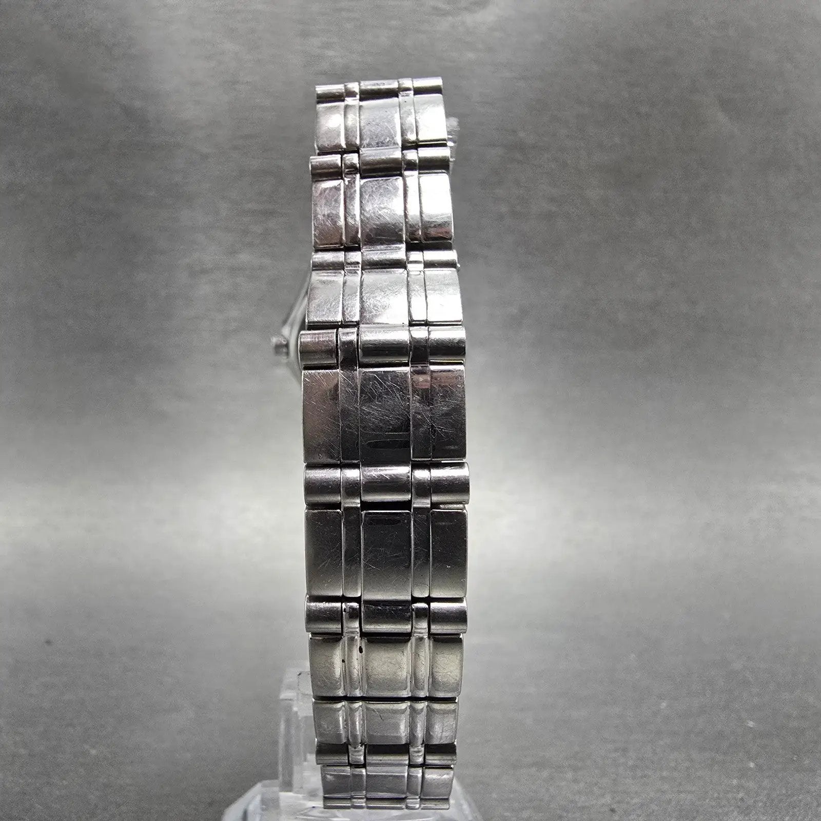 Citizen Eco-Drive Watch Women 26mm Silver Dial Silver Tone E030-H26639 Runs7