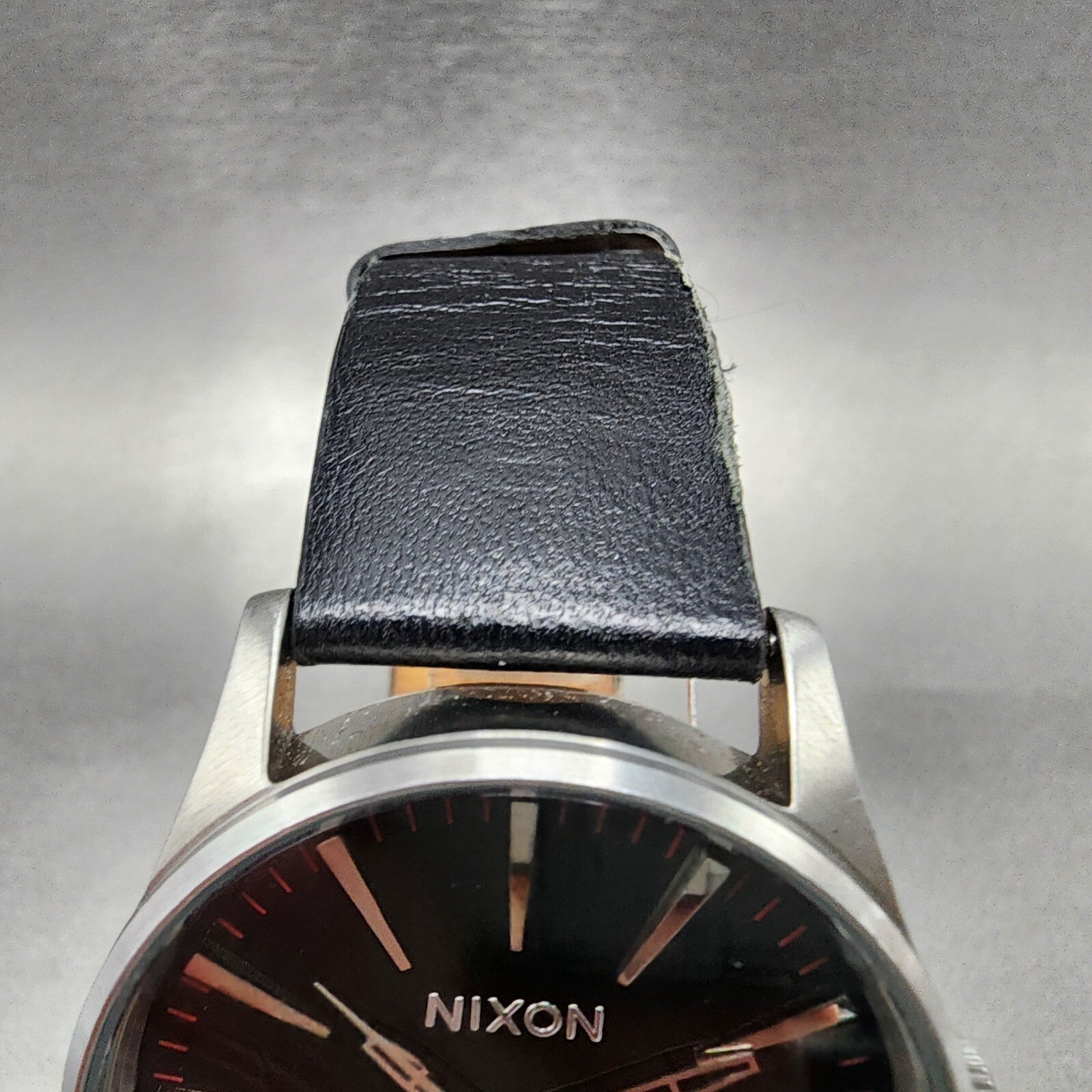 Nixon The Sentry Watch Men 42mm Black Dial Steel Daydate Round New Battery4