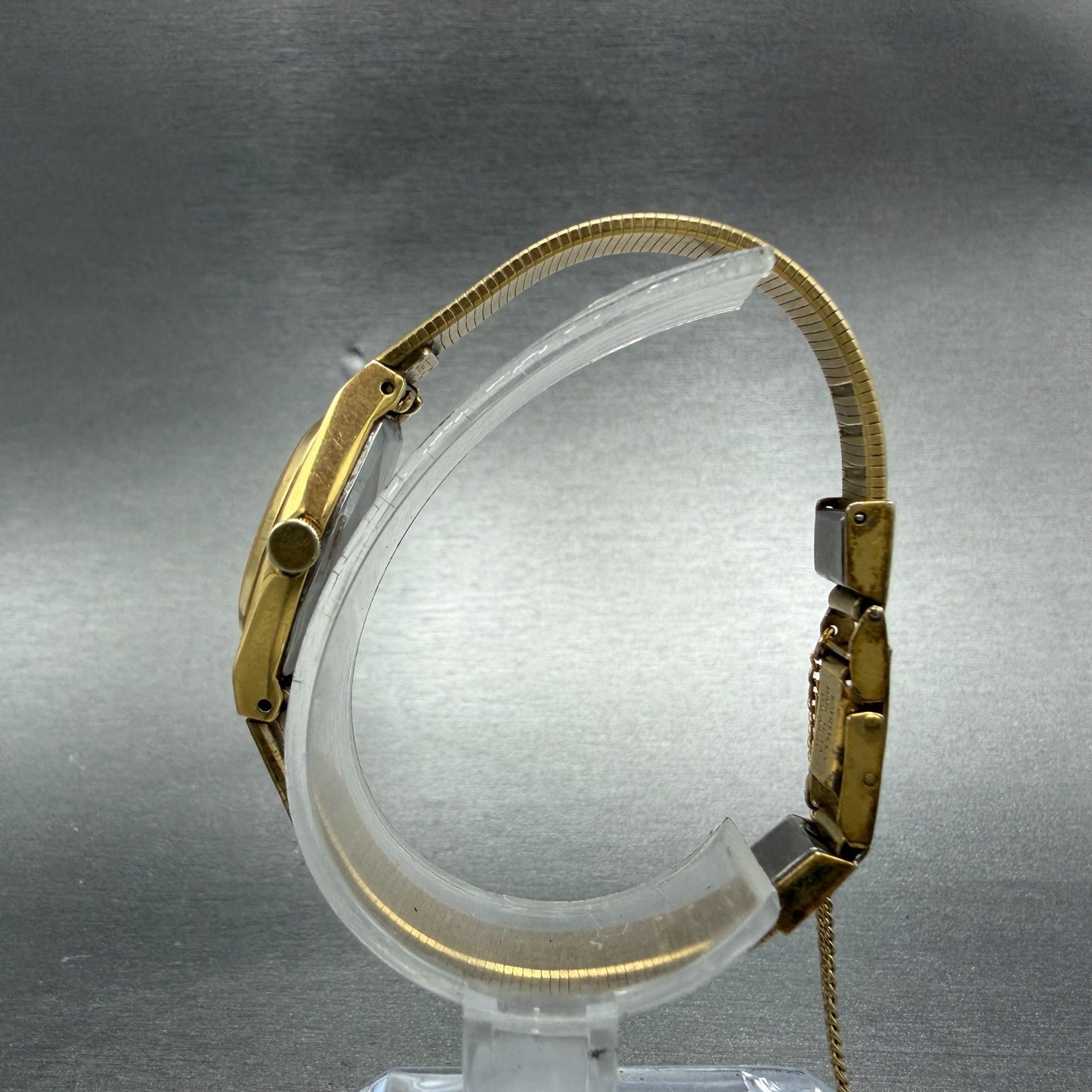 Seiko Watch Women 18mm Gold Dial Gold Tone Oval 1400-8209 New Battery Vintage6