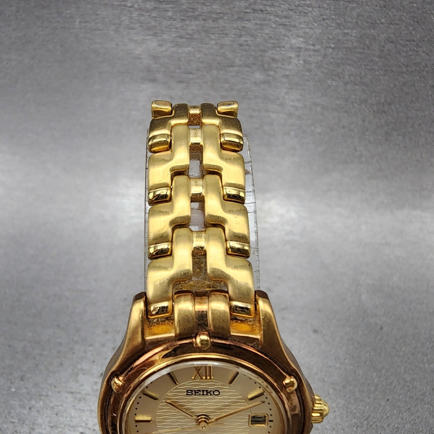 Seiko Watch Women 26mm Champagne Dial Gold Tone Date Round 7n820599 New Battery4
