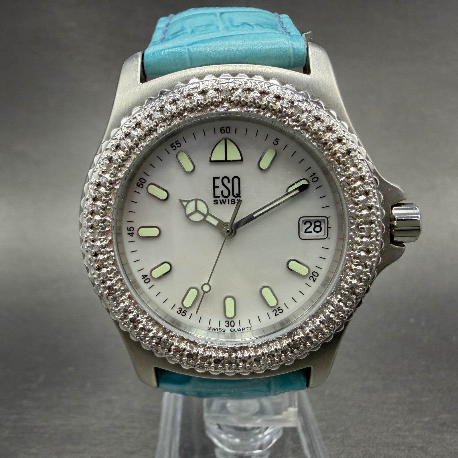 ESQ Dive Watch Women 38mm MOP Dial Steel Diamond Bezel Date E5210 New Batt0