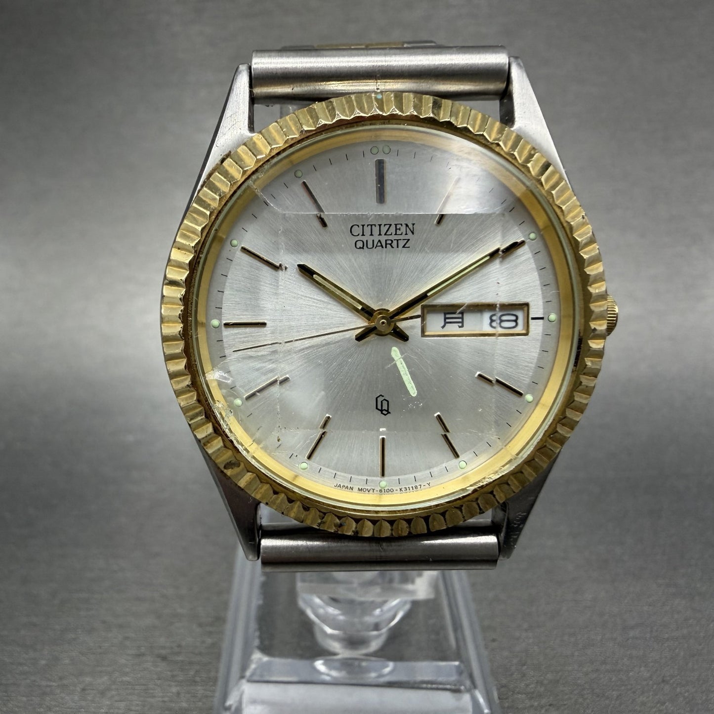 Citizen CQ President Watch Men 36mm Silver Dial Two Tone Daydate Round New Bat V0