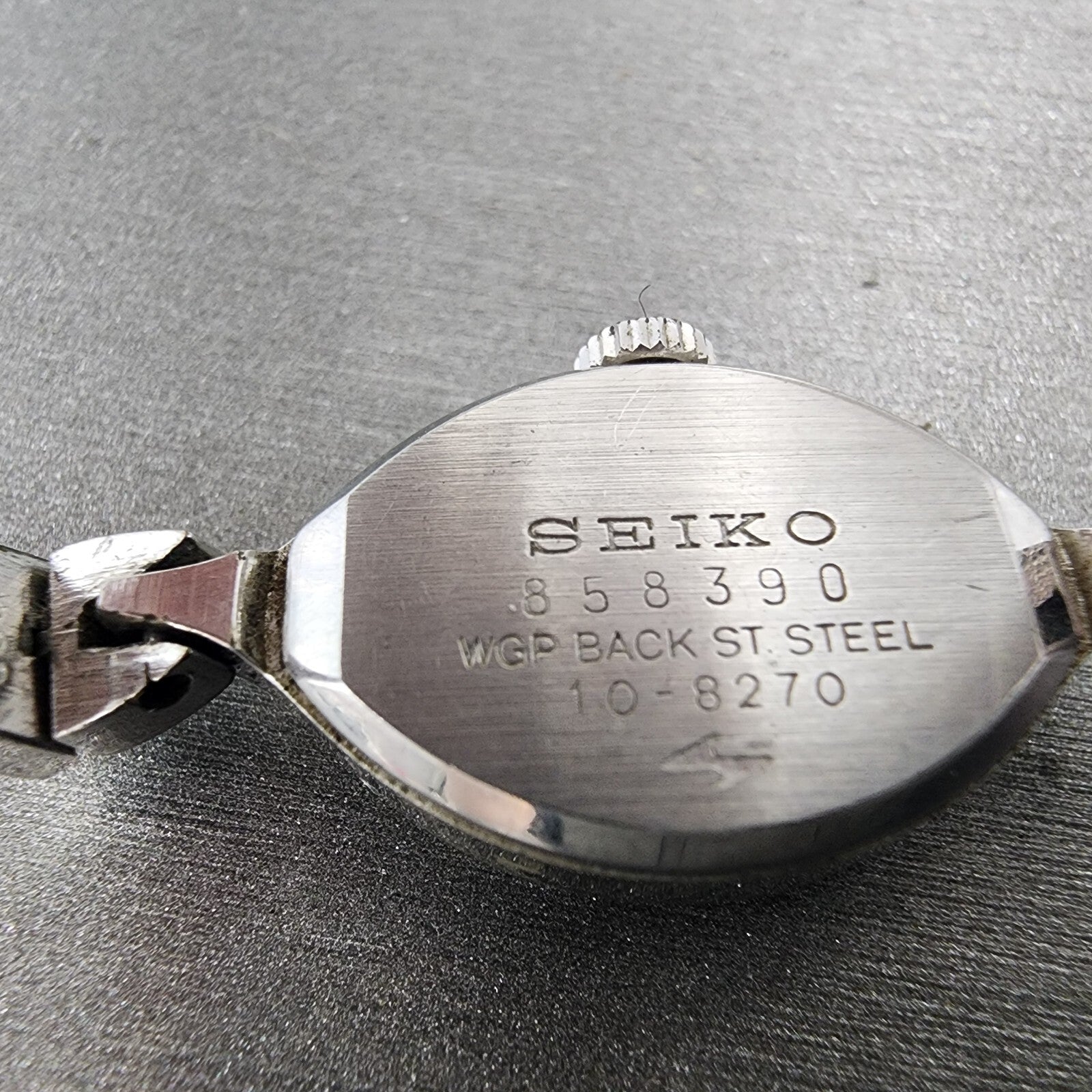 Seiko Solar Watch Women 14mm Silver Dial White Gold Plated Oval Manual Wind Runs9