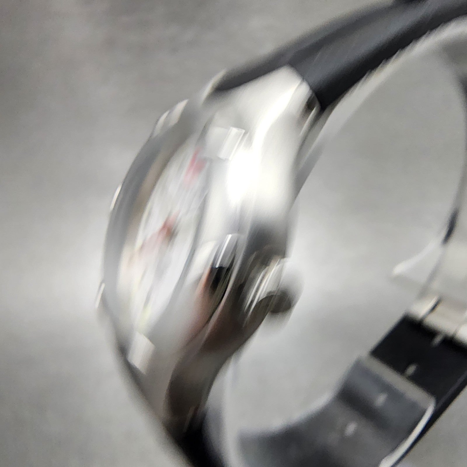 Wenger Dive Watch Women 28mm White Dial Steel Date Round 250.0492 New Battery2