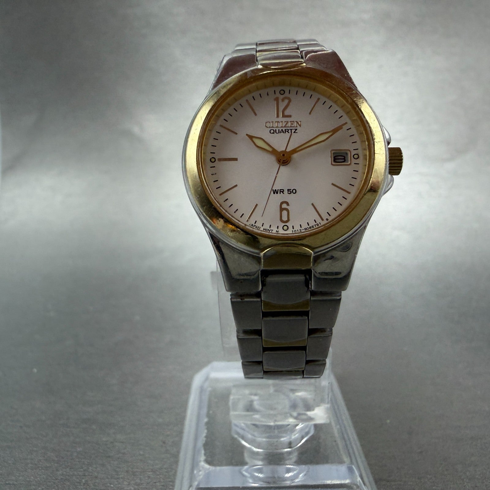 Citizen Watch Women 25mm White Dial Two Tone Date Round 1012-S056021 New Batt5