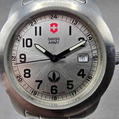 Victorinox Swiss Army Field Watch Women 30mm Silver Dial Steel Date New Battery1