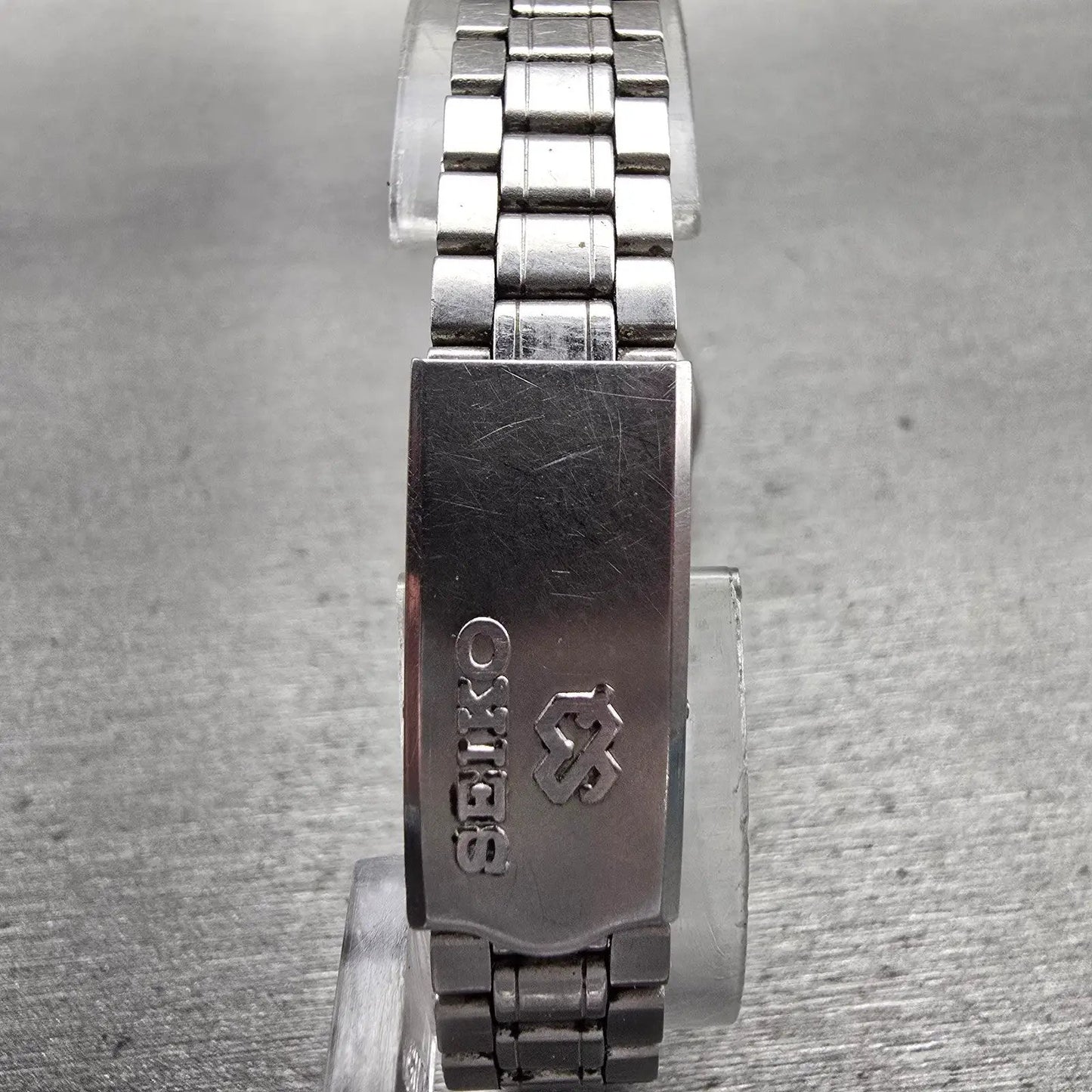 Seiko SQ Watch Women 23mm Blue Dial Silver Tone Daydate 2A23-0010 New Battery7