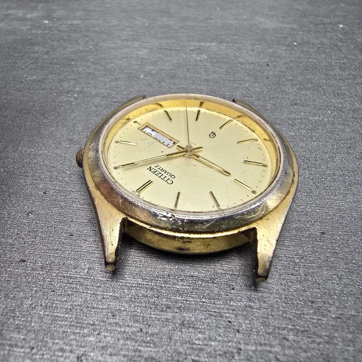 Citizen CQ Watch Men 35mm Champagne Dial Gold Daydate 6100-S18591 PARTS5