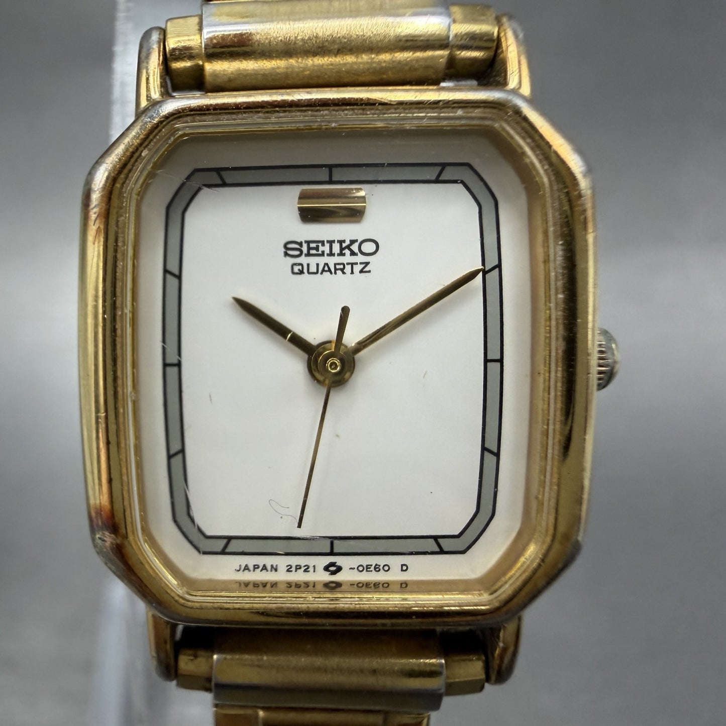 Seiko Tank Watch Women 19mm White Dial Gold Tone Rectangle 2P215C10 New Battery1