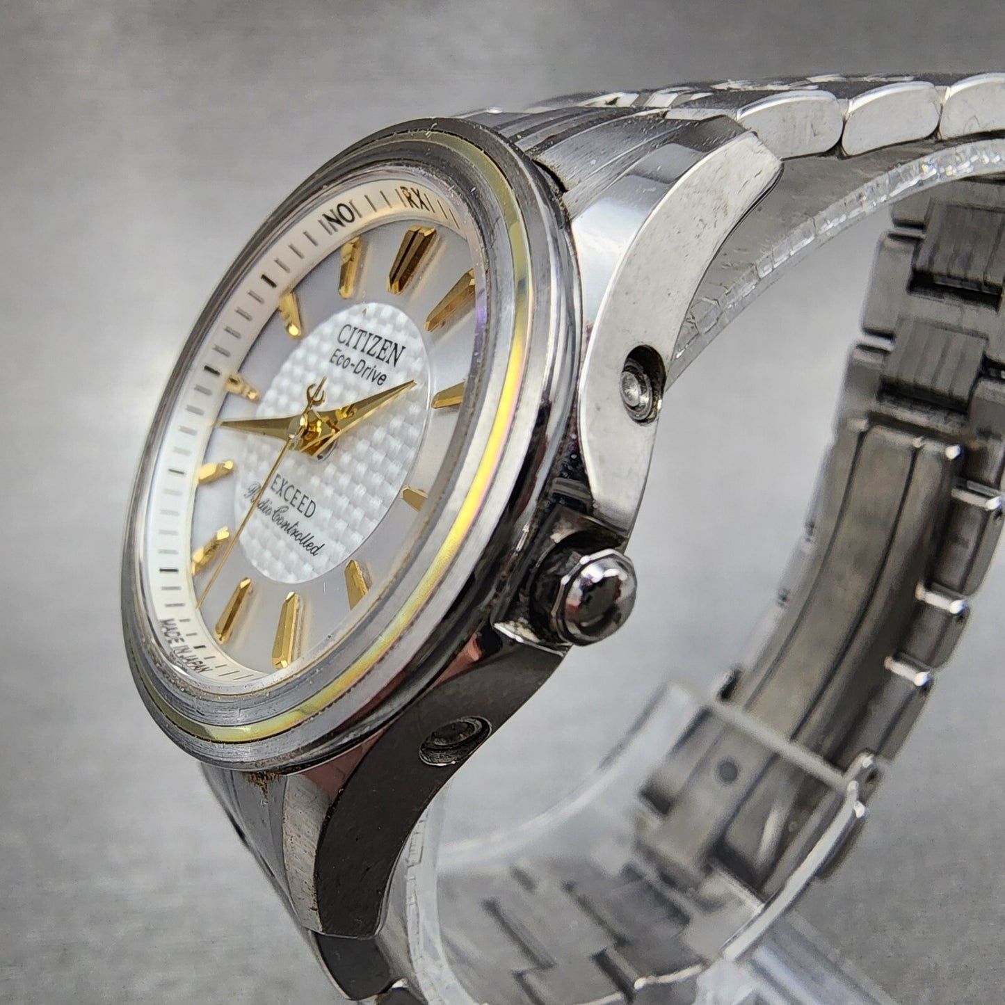 Citizen EcoDrive Exceed Watch Women 27mm White Dial Titanium H331T011403 Runs2