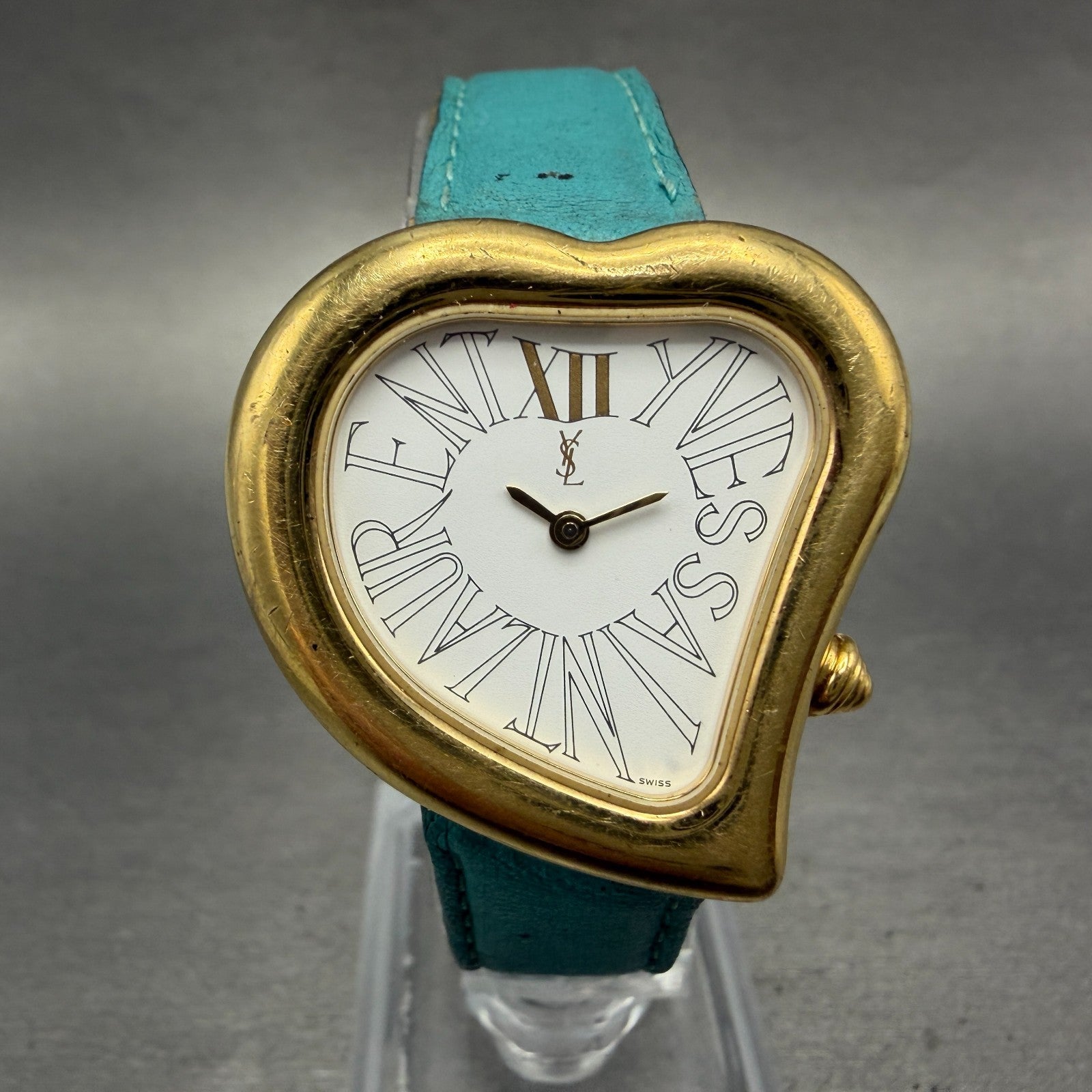 Yves Saint Laurent Heart Watch Women 31mm White Dial Gold Tone 38833 New Battery0