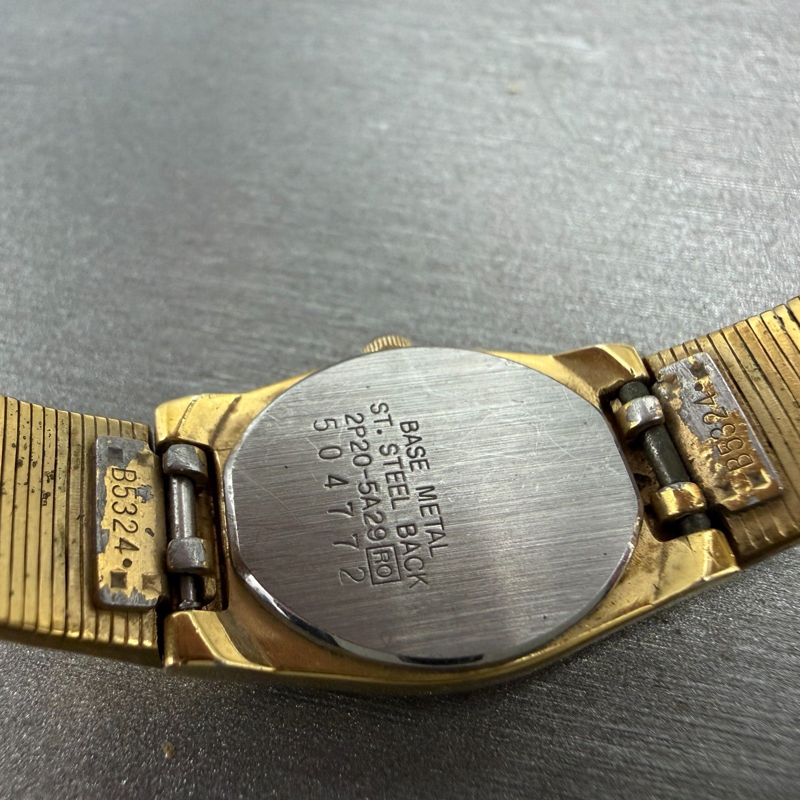 Seiko Watch Women 16mm Champagne Dial Gold Tone Hexagon 2P20-5A29 New Battery9