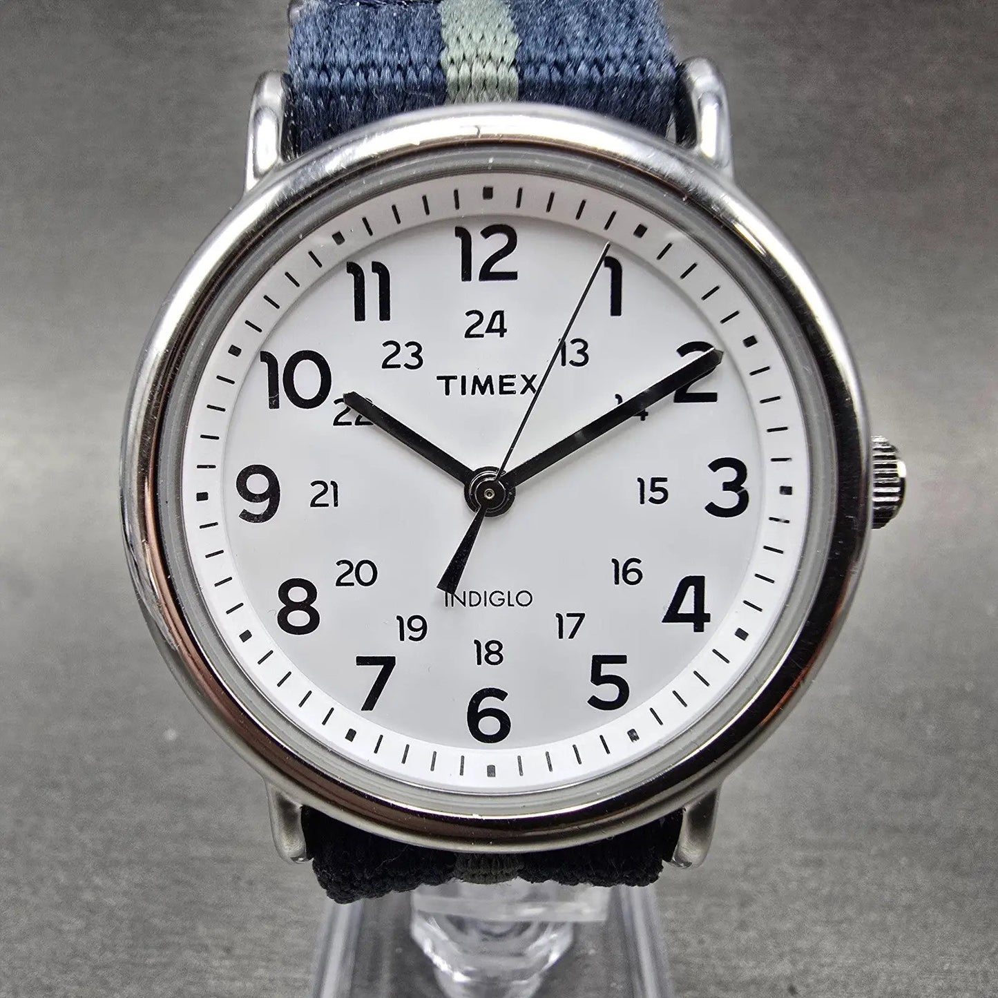 Timex Weekender Watch Men 38mm White Dial Silver Tone Indiglo Round New Battery0