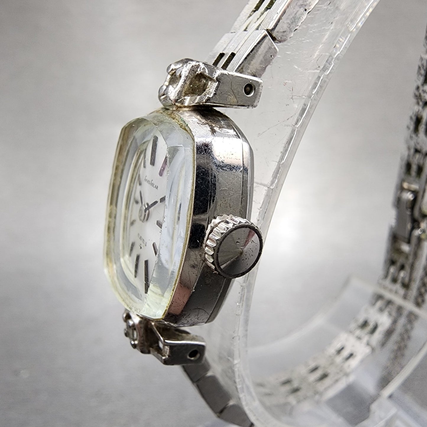 Seiko Solar Watch Women 15mm Silver Dial White Gold Plated Manual Wind Runs2