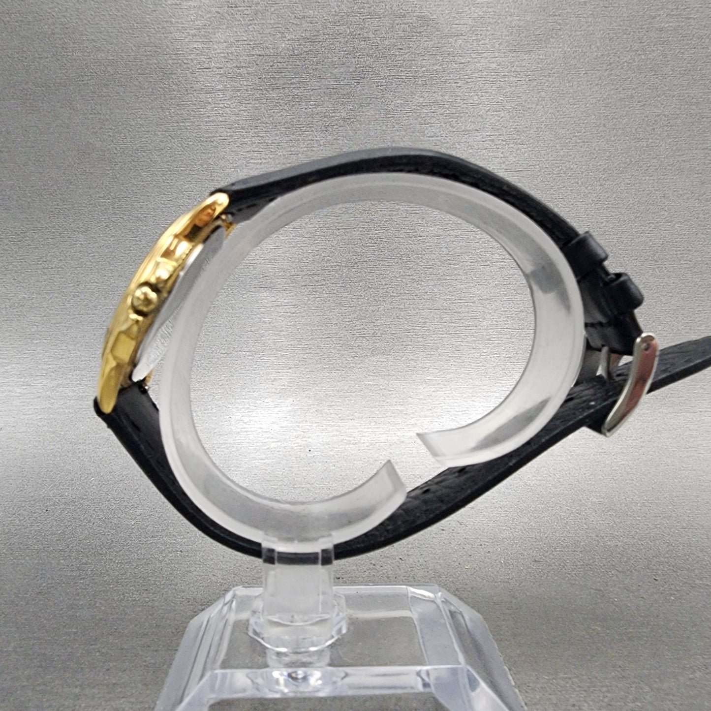 Tourneau Watch Women 30mm Gold Dial Gold Tone Round Pegasus New Battery6