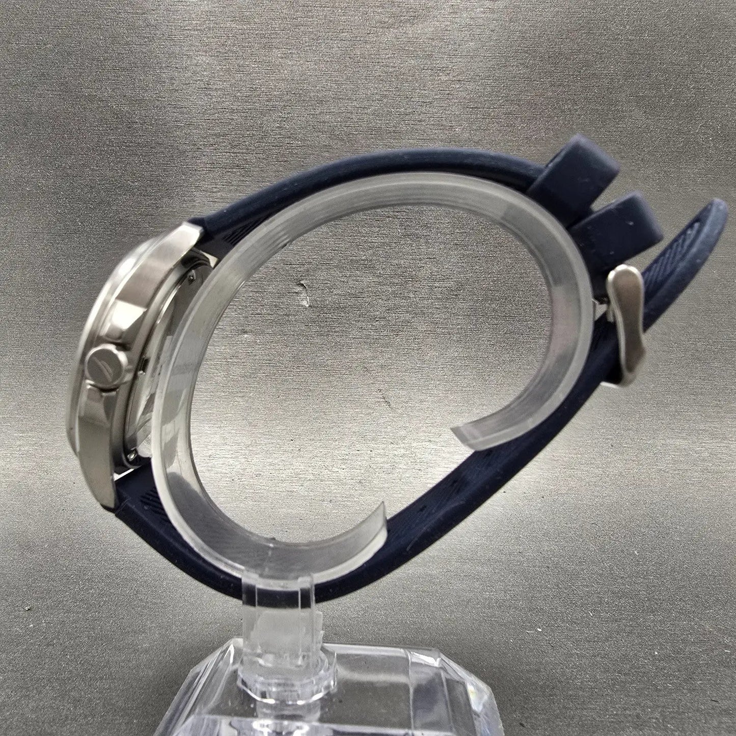 Nautica Dive Watch Men 39mm White Dial Silver Tone Date Round New Battery6