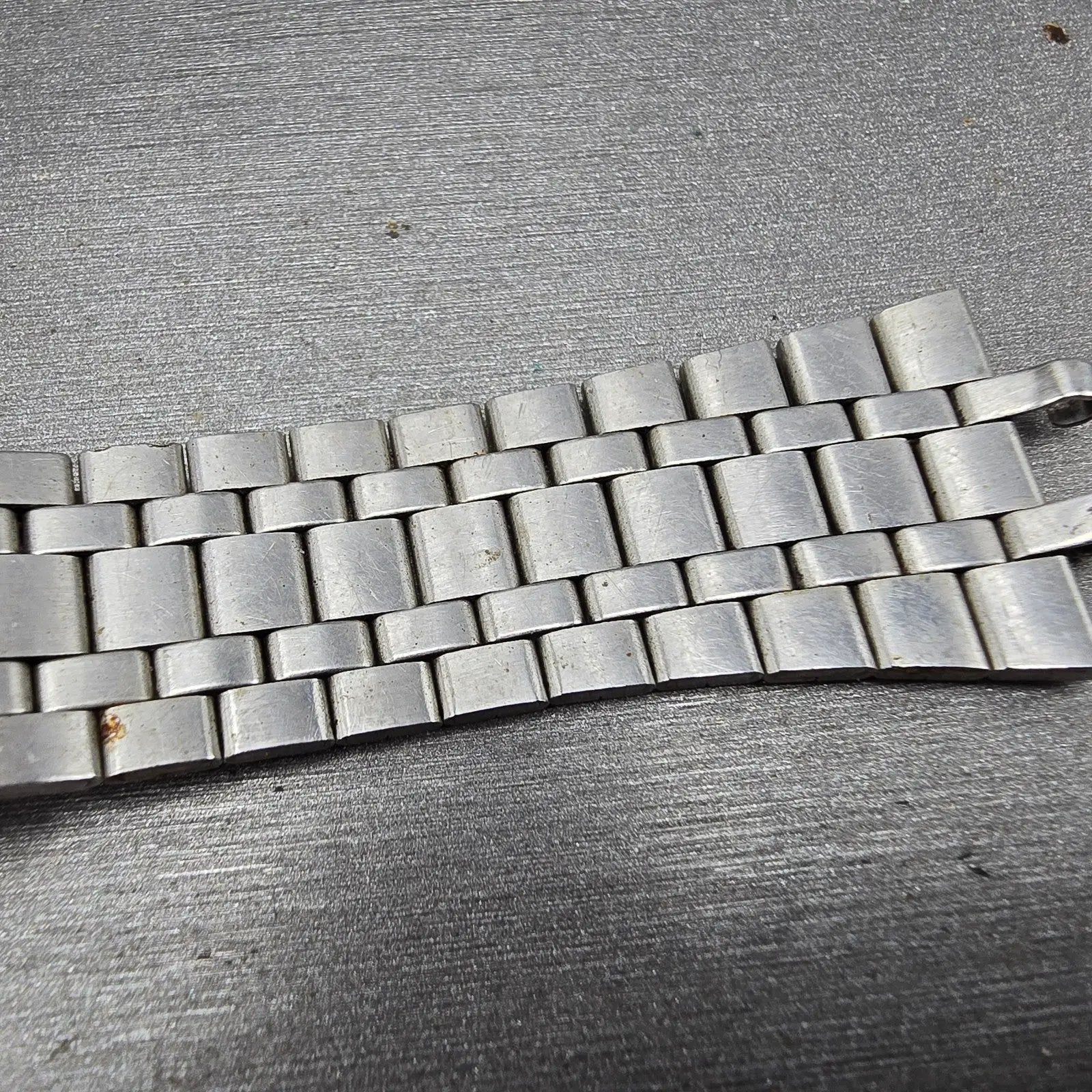 Seiko SQ Bracelet 20mm Stainless Steel Silver Tone Tri Folding Clasp VTG 610507