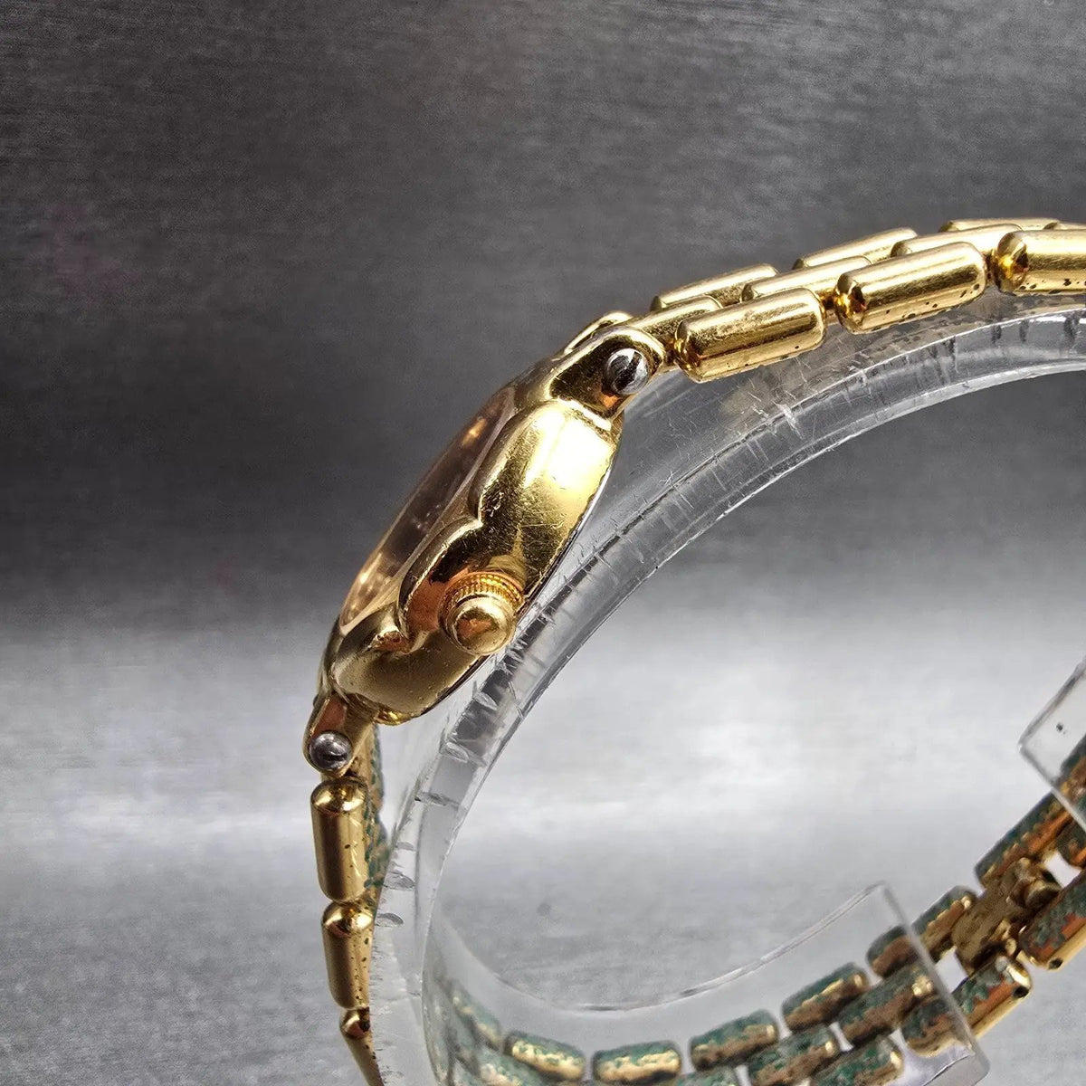 Bulova Watch Women 16mm Black Dial Gold Tone Oval 92F12 New Battery Diamonds VTG2