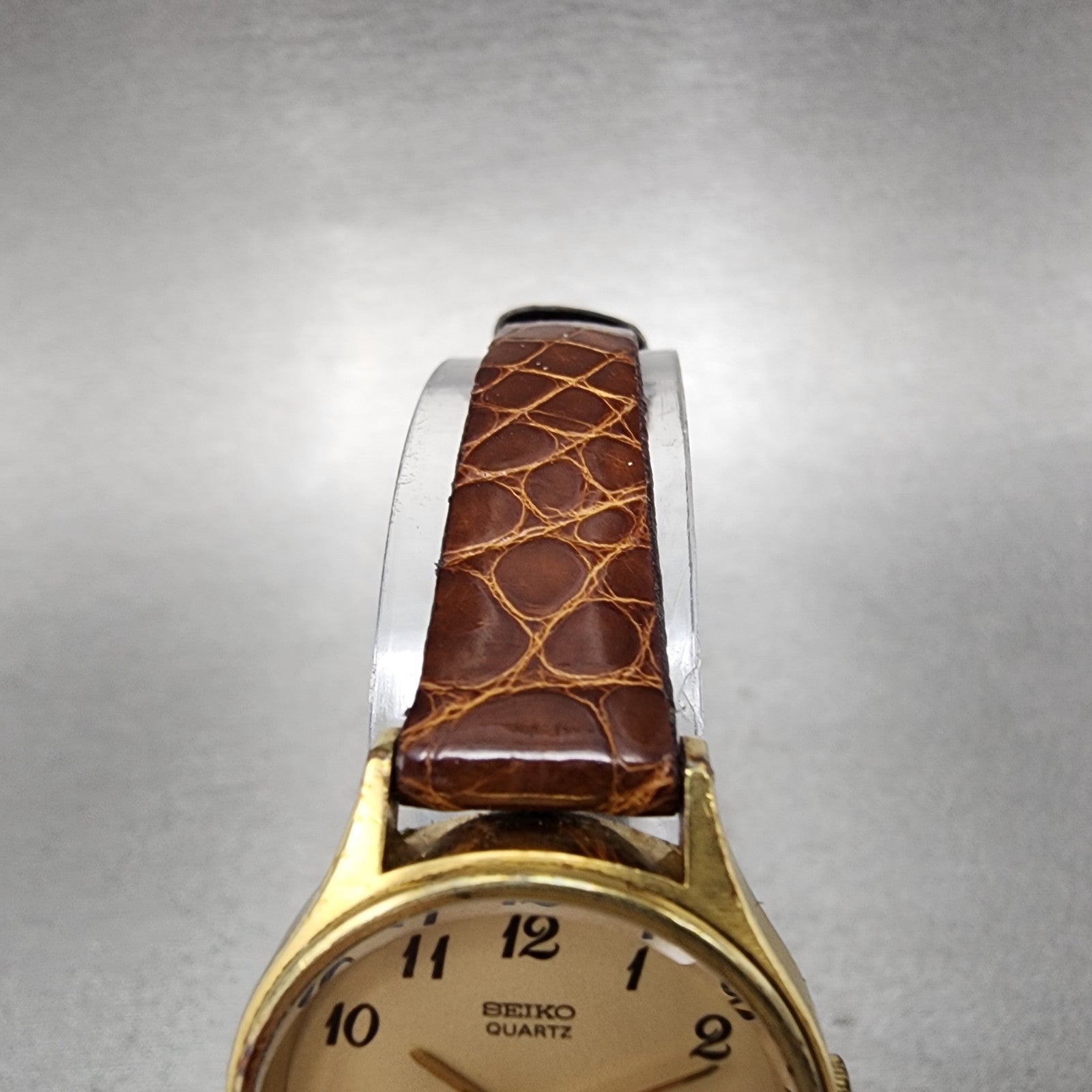 Seiko Watch Women 23mm Champagne Dial Gold Tone 43010030 New Battery4