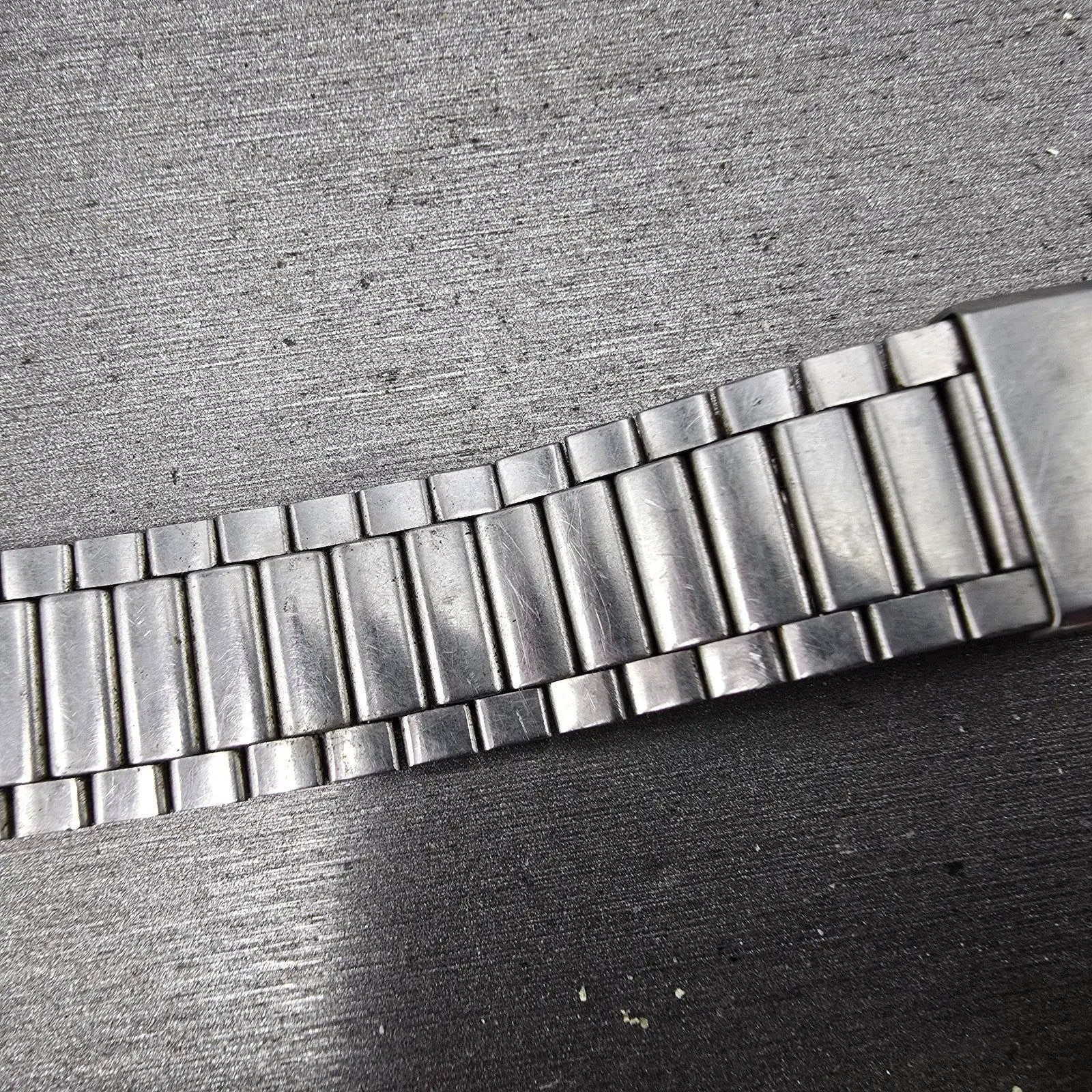 Seiko Bracelet 9mm Stainless Steel Silver Tone Tri Folding Clasp VTG Japan3