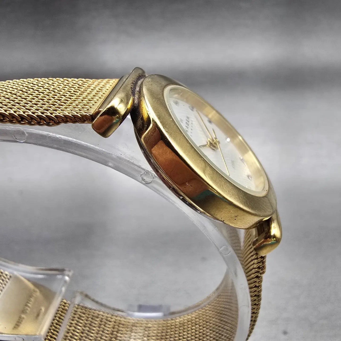 Skagen Denmark Watch Women 25mm White Dial Gold Tone Round 107SGGD New Battery3