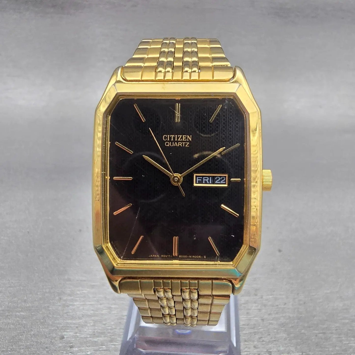 Citizen Watch Men 27mm Black Dial Gold Tone Daydate 6000-S36726 New Battery VTG0