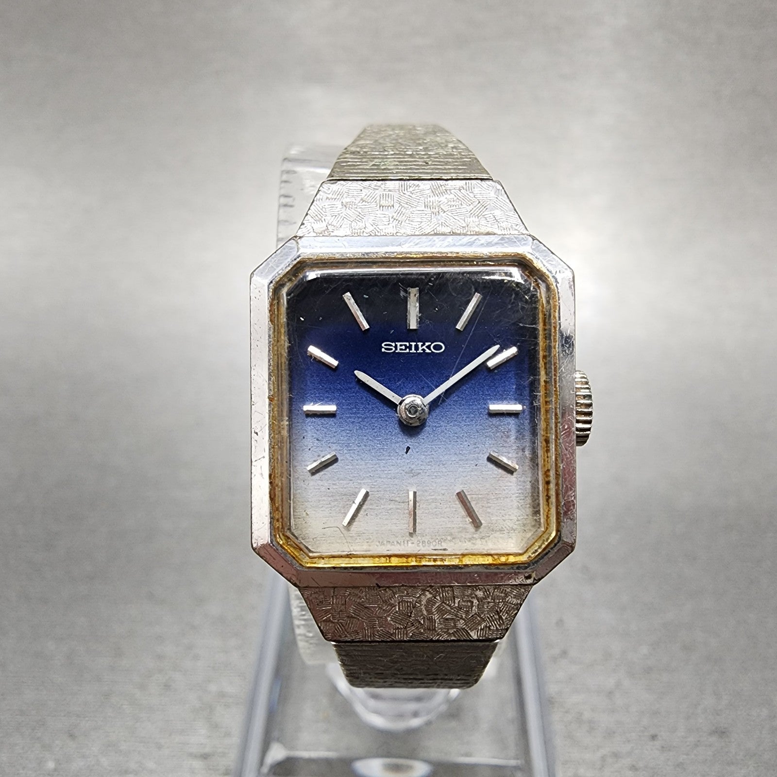 Seiko Tank Watch Women 18mm Blue Dial Silver Tone Manual 113999 Runs0