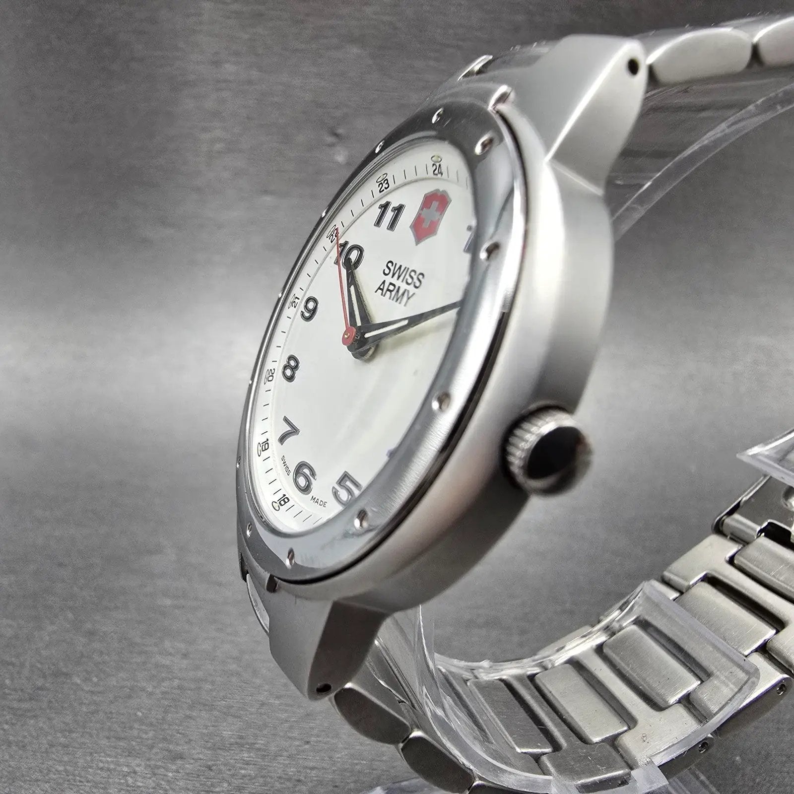 Victorinox Swiss Army Valiant Watch Men 40mm White Dial Silver Tone Date New Bat2