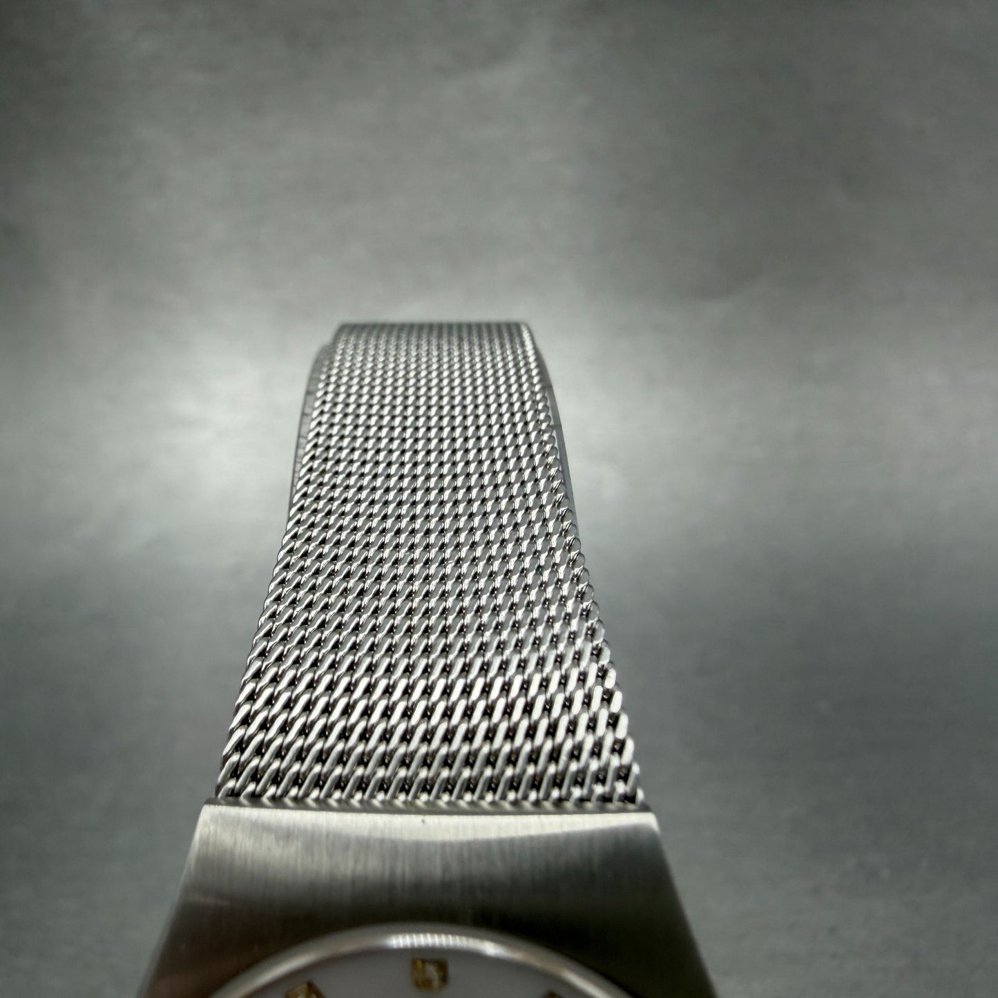 Bering Watch Women 27mm MOP Dial Silver Tone Mesh Band 11927-004 Round New batt4