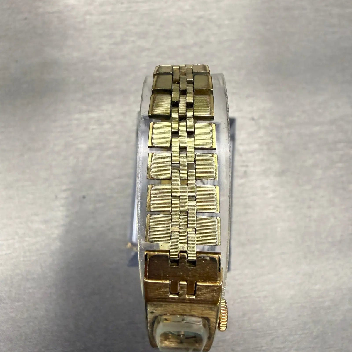 Seiko Tank Watch Women 12mm Champagne Dial Gold Tone Rectangle 1520-3339 Works4