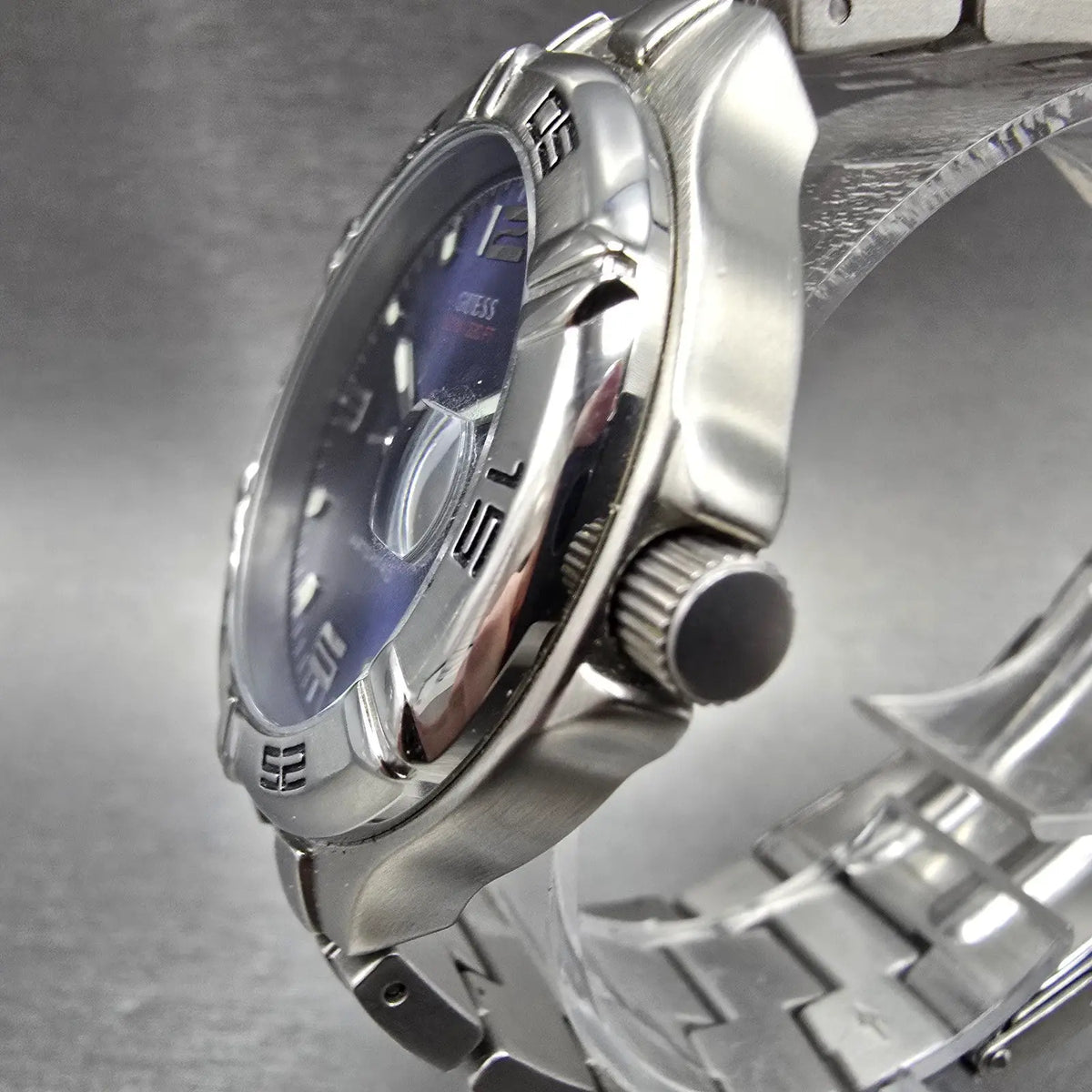 Guess Waterpro Watch Men 38mm Blue Dial Steel Date Round G65131G New Battery2