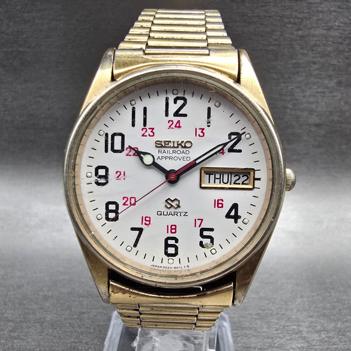 Seiko SQ Railroad Approved Watch Men 34mm White Dial Daydate 8223-8049 New Batt0