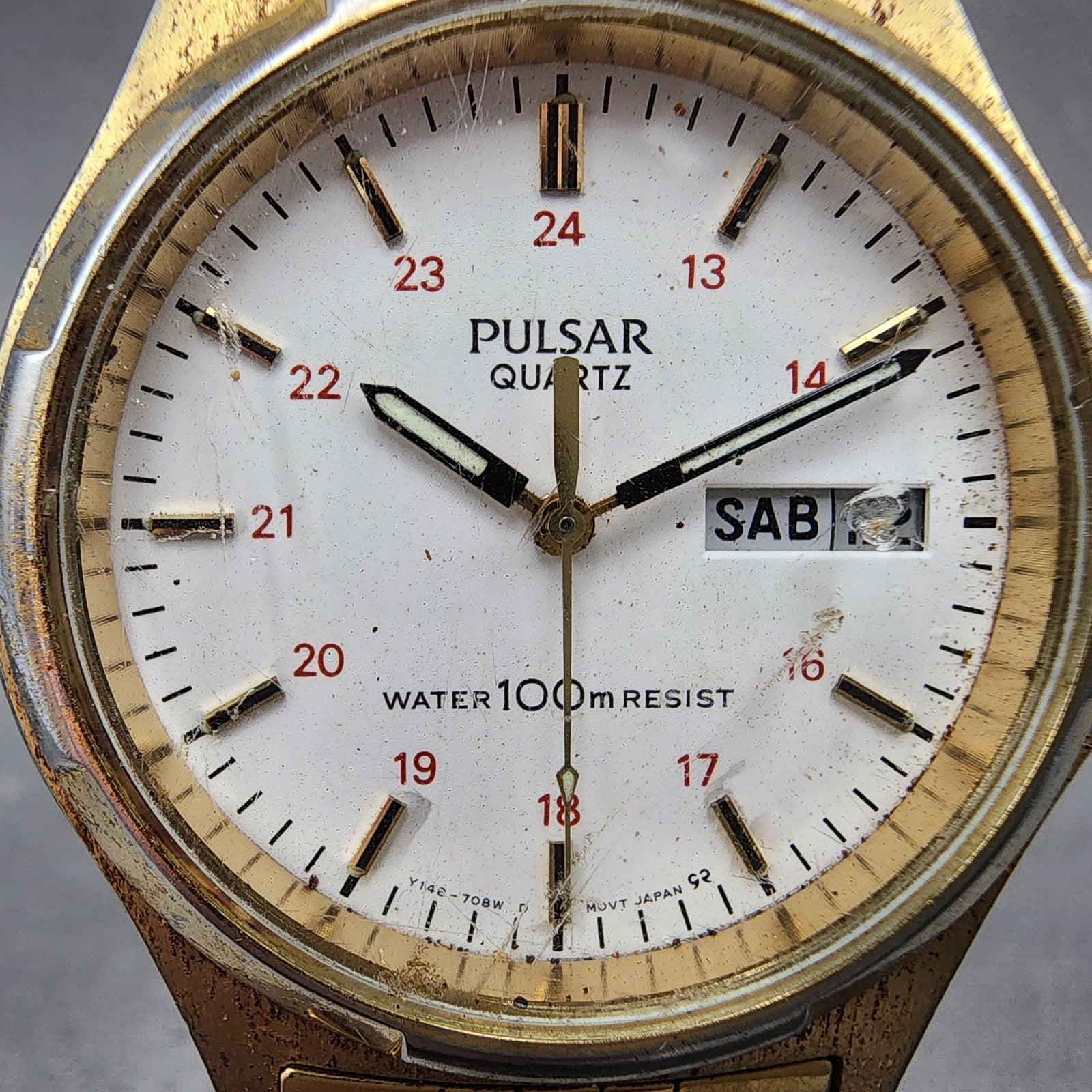 Pulsar Watch Men 37mm White Dial Gold Tone Daydate Round Y1487060 New Battery2