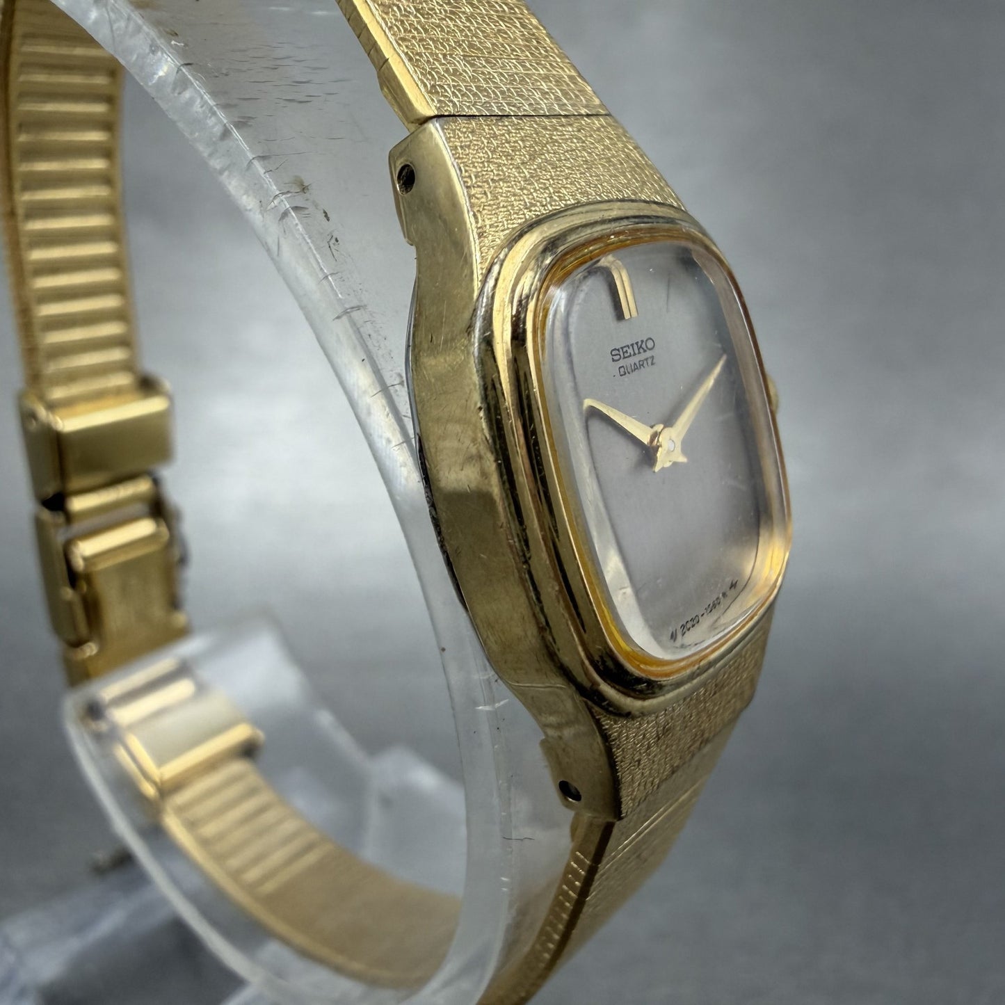 Seiko Watch Women 16mm Silver Dial Gold Tone Square 2C20-5770 New Battery3